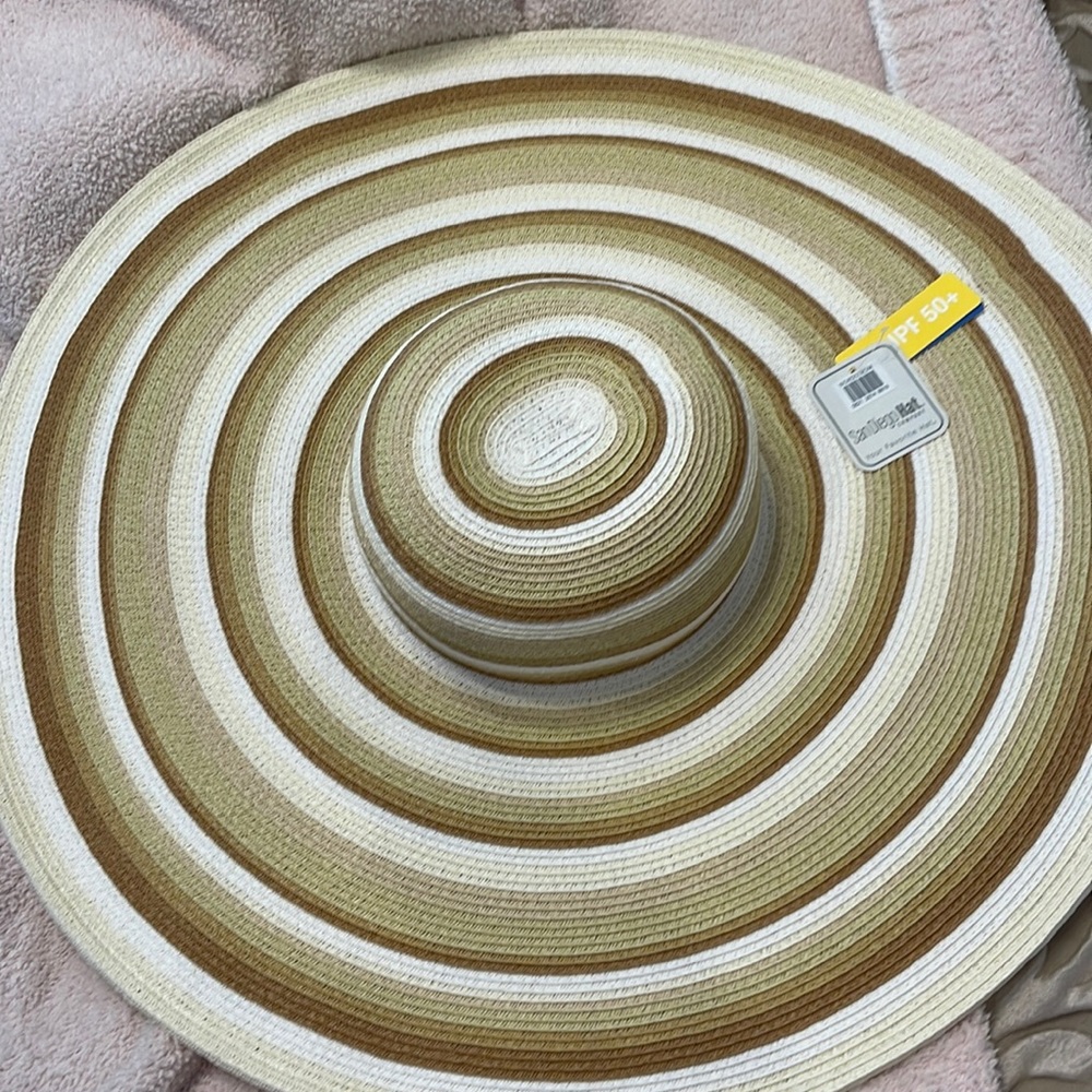 Oversized sun hat